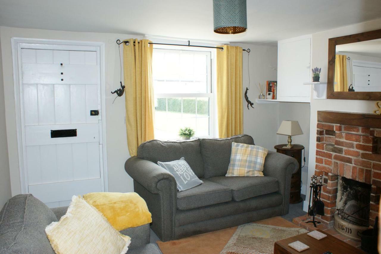 Wayside Cottage Saint Osyth Екстер'єр фото